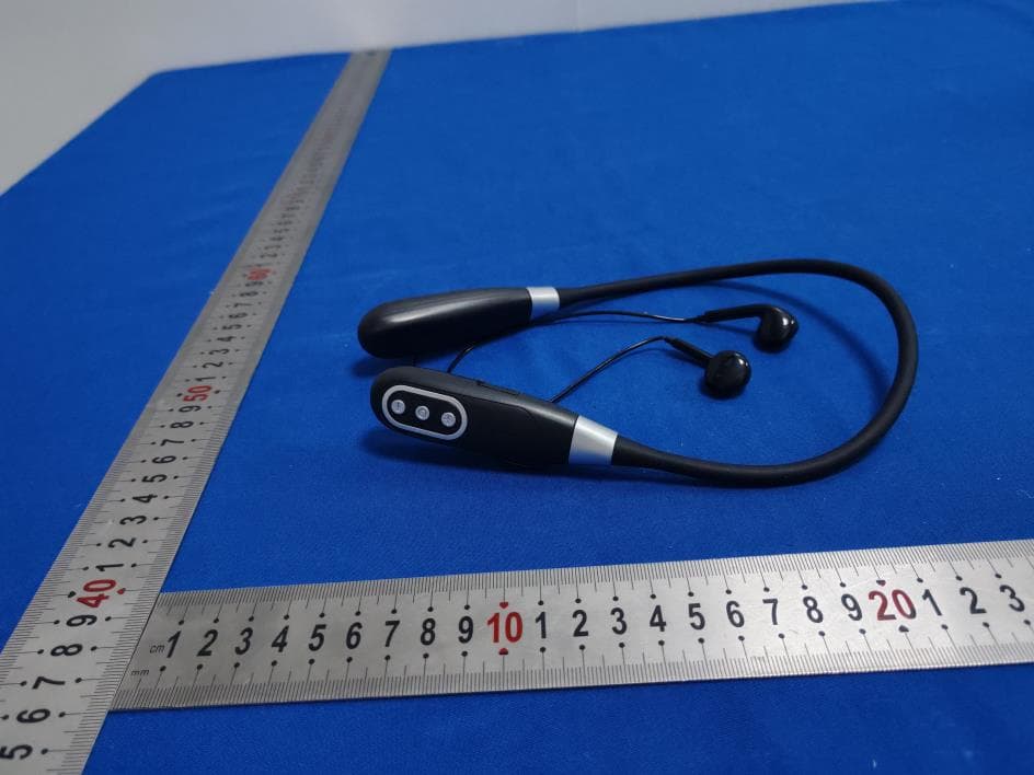 Wireless live sound card headphones - FCC ID 2A6NU-E8 - Shenzhen Furuijie Electronic Technology Co., Ltd. (4)