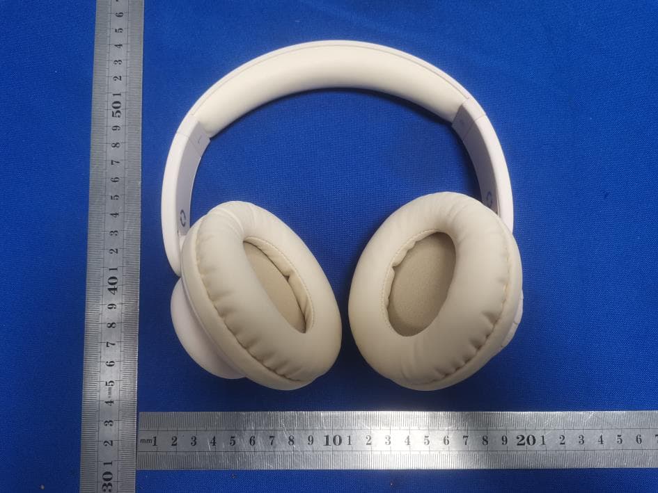 Wireless Headphones - FCC ID 2A6OG-VZXCBNM - Shenzhen Xingren Eucalyptus NetworkCo., Ltd.