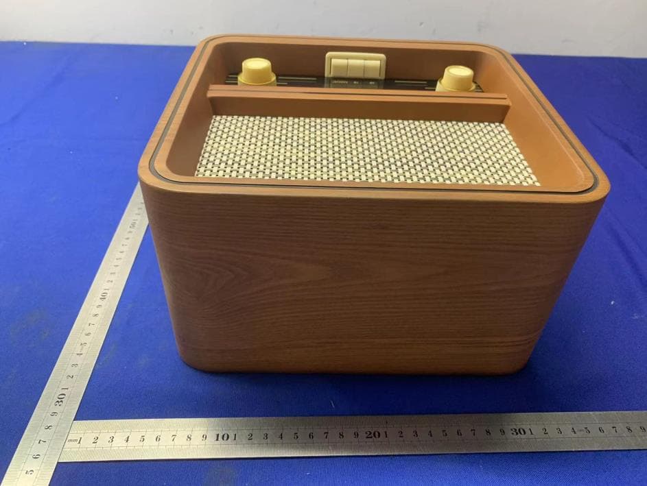 VINTAGE WOODEN AM/FM RADIO WITH BLUETOOTH & AUX IN - FCC ID 2A6OZ1FUSE - Master Tailgaters, LLC (3)
