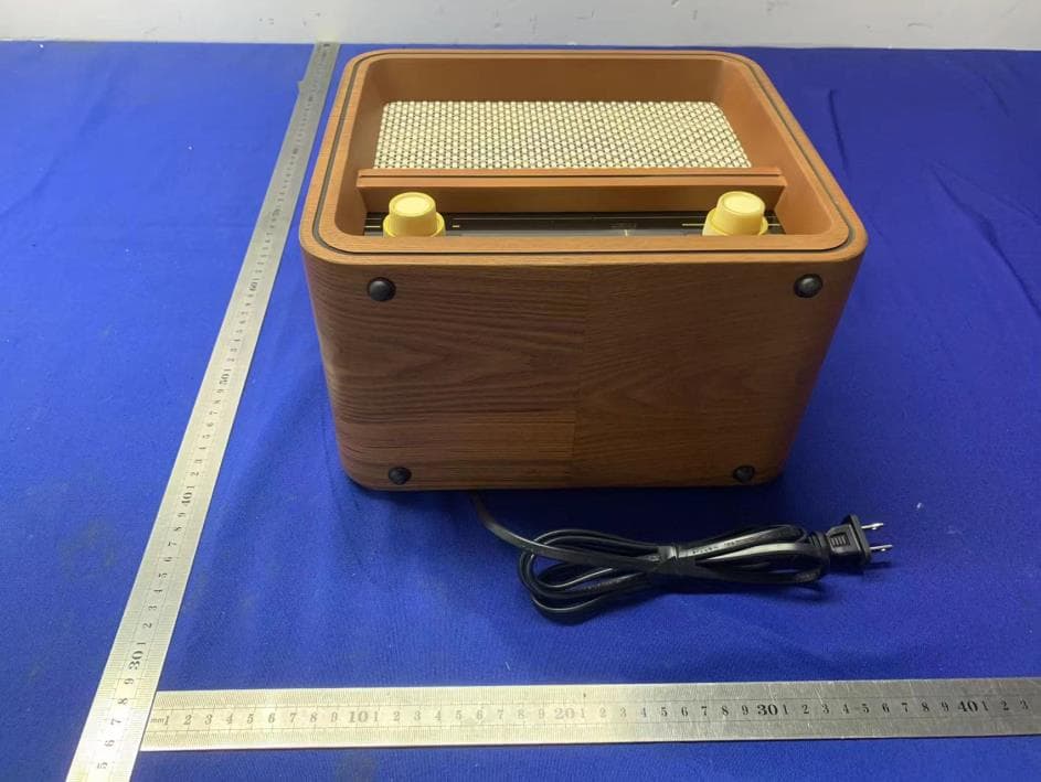 VINTAGE WOODEN AM/FM RADIO WITH BLUETOOTH & AUX IN - FCC ID 2A6OZ1FUSE - Master Tailgaters, LLC (4)
