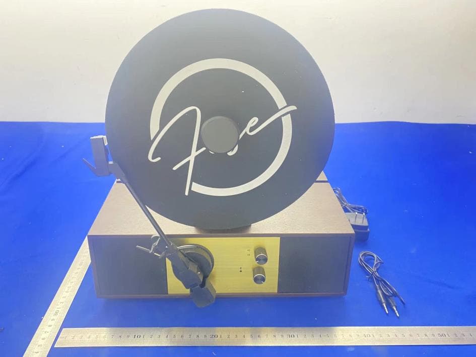 FUSE REC VINYL RECORD PLAYER WITH BLUETOOH - FCC ID 2A6OZ3FUSE - Master Tailgaters, LLC (3)