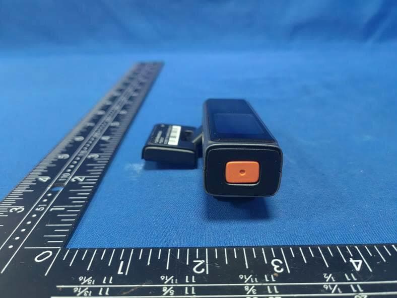 Dash camera - FCC ID 2A6P9-ADC-201 - Promaster Electronic LLC (5)