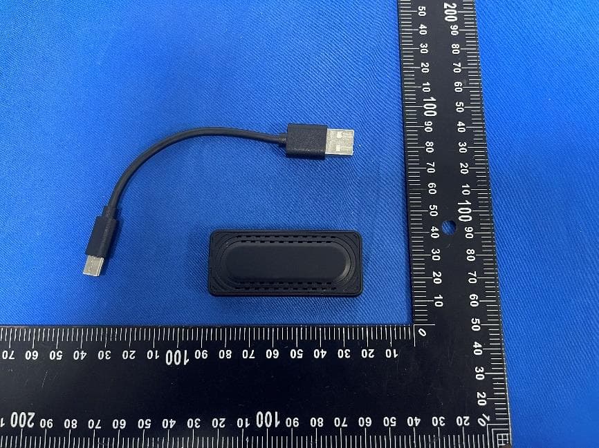 Wireless CP&AA adaptor - FCC ID 2A6P9-AS-BMA01 - Promaster Electronic LLC