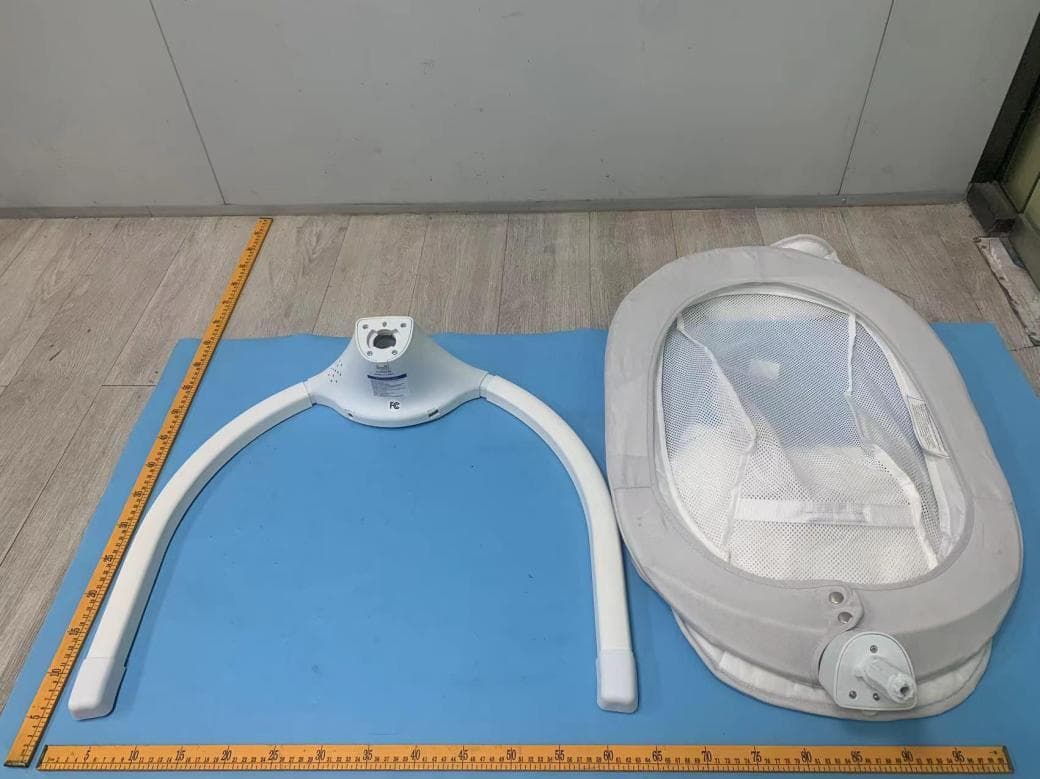 Baby swing - FCC ID 2A6PA-CR018 - Zhongshan City Cironbaby Co.,Ltd.