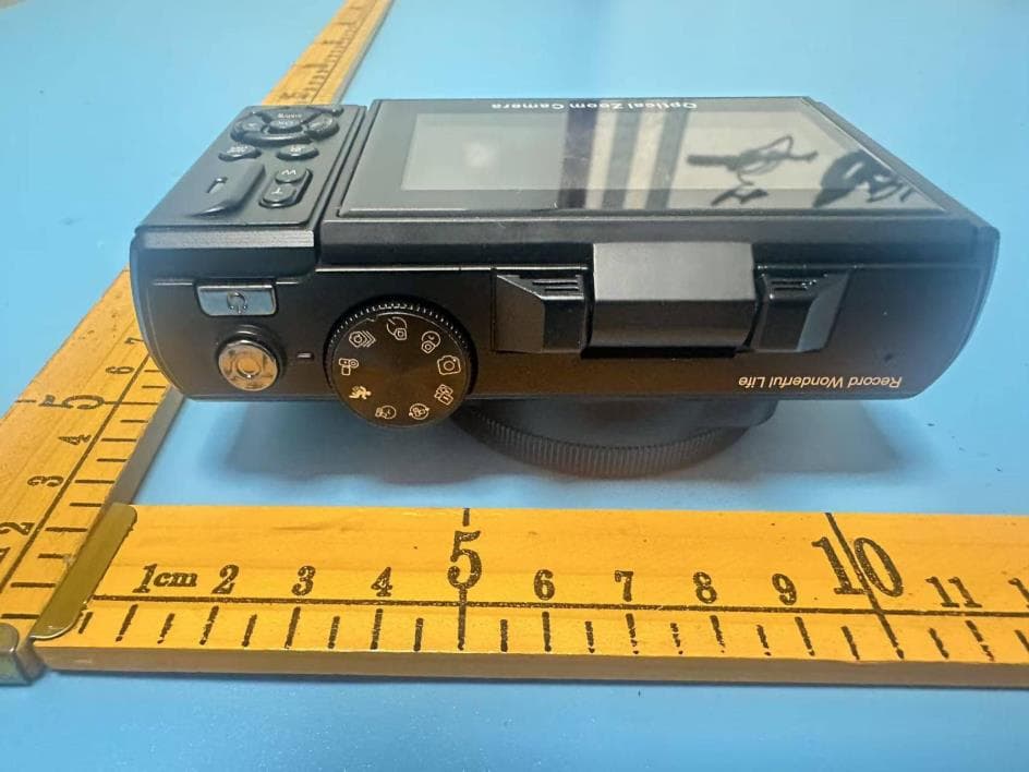 Optical Zoom Digital Camera - FCC ID 2A6Q7-WD900 - SHENZHEN HAIJIXING TECHNOLOGY CO., LTD (3)