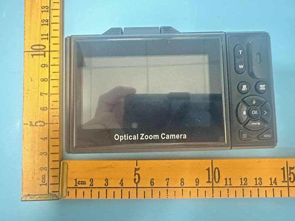 Optical Zoom Digital Camera - FCC ID 2A6Q7-WD900 - SHENZHEN HAIJIXING TECHNOLOGY CO., LTD (4)