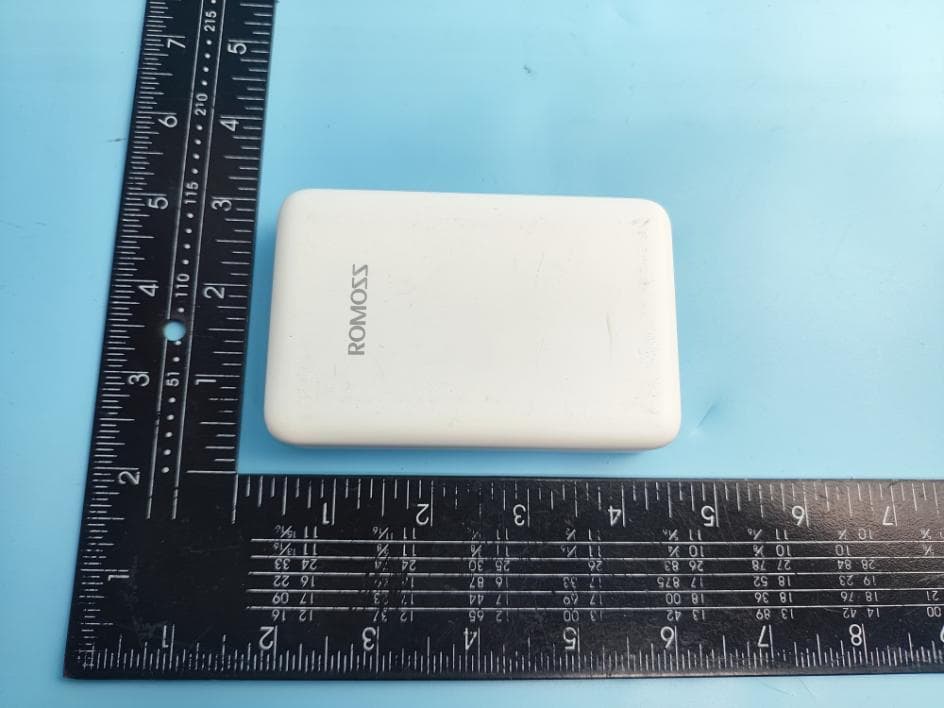 Wireless Power Bank - FCC ID 2A6QM-WSC10-121 - Shenzhen Romoss Technology Co., Ltd. (5)