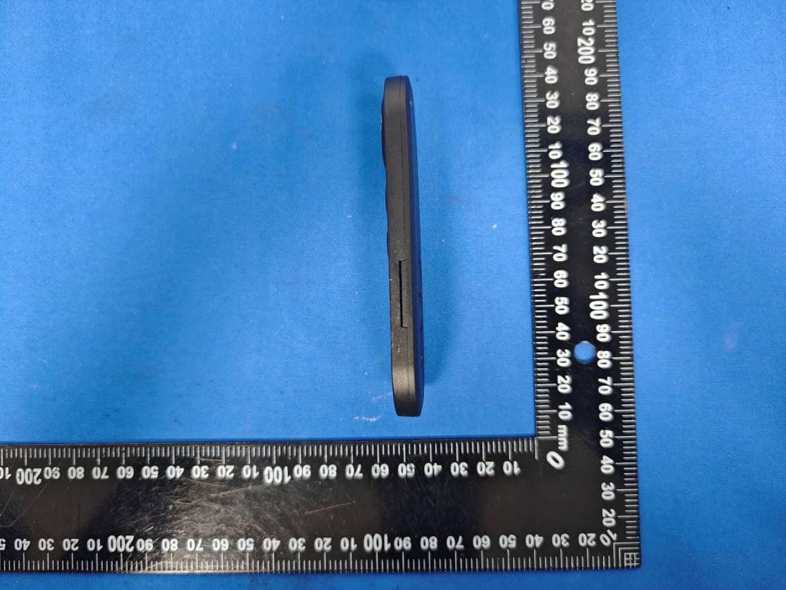 VB Remote Control - FCC ID 2A6QW-2515-XPJ001 - Zhejiang Yulu Electronic Technology Co., Ltd. (4)