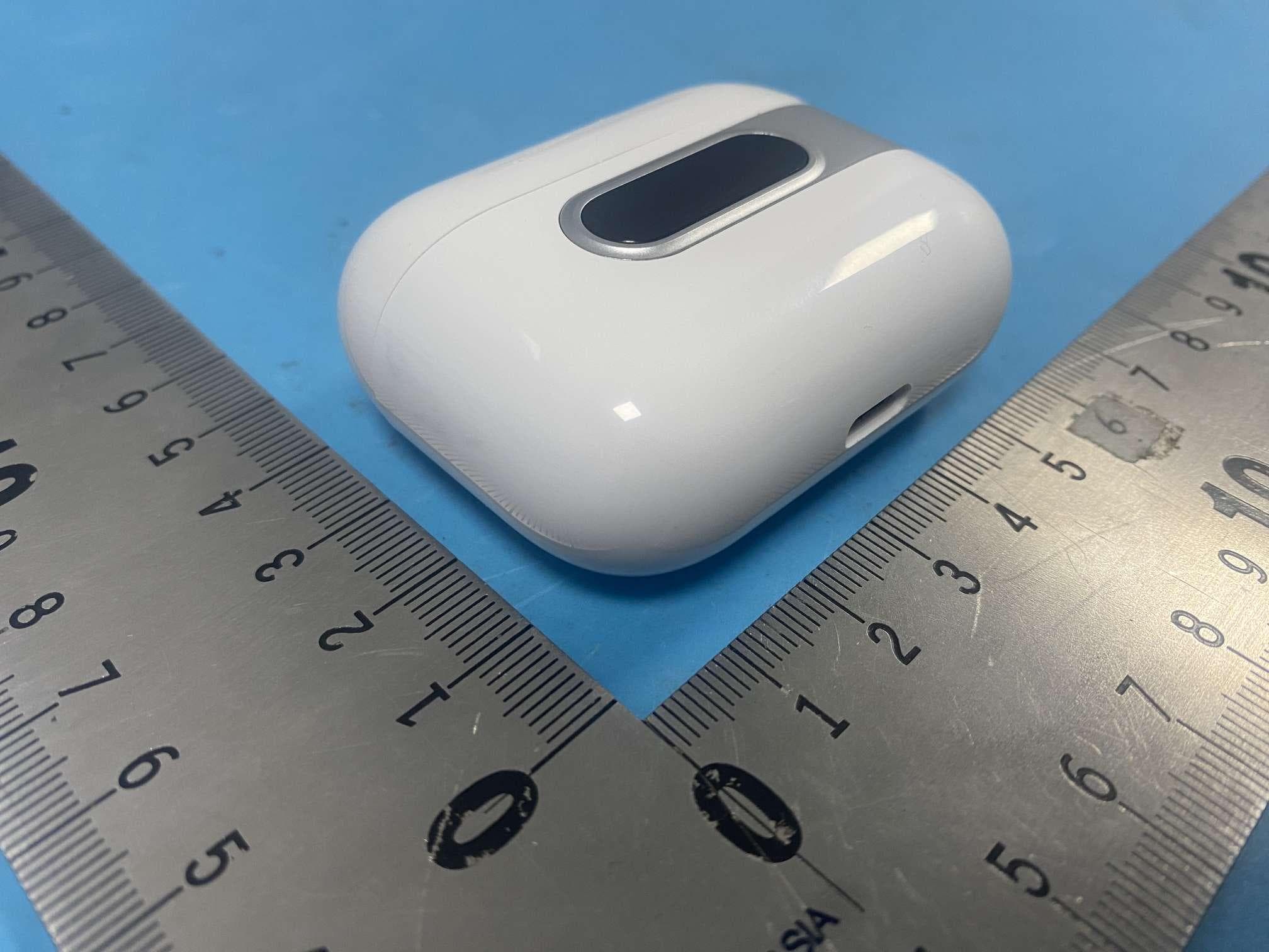 True Wireless Earbuds - FCC ID 2A6SW-U10 - SMARTSOUND TECHNOLOGY CO.,LTD (4)