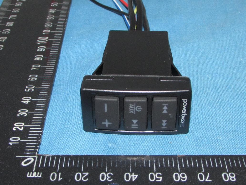 Bluetooth adaptor - FCC ID 2A6V3-XLBTRS - PowerBass USA., Inc. (3)