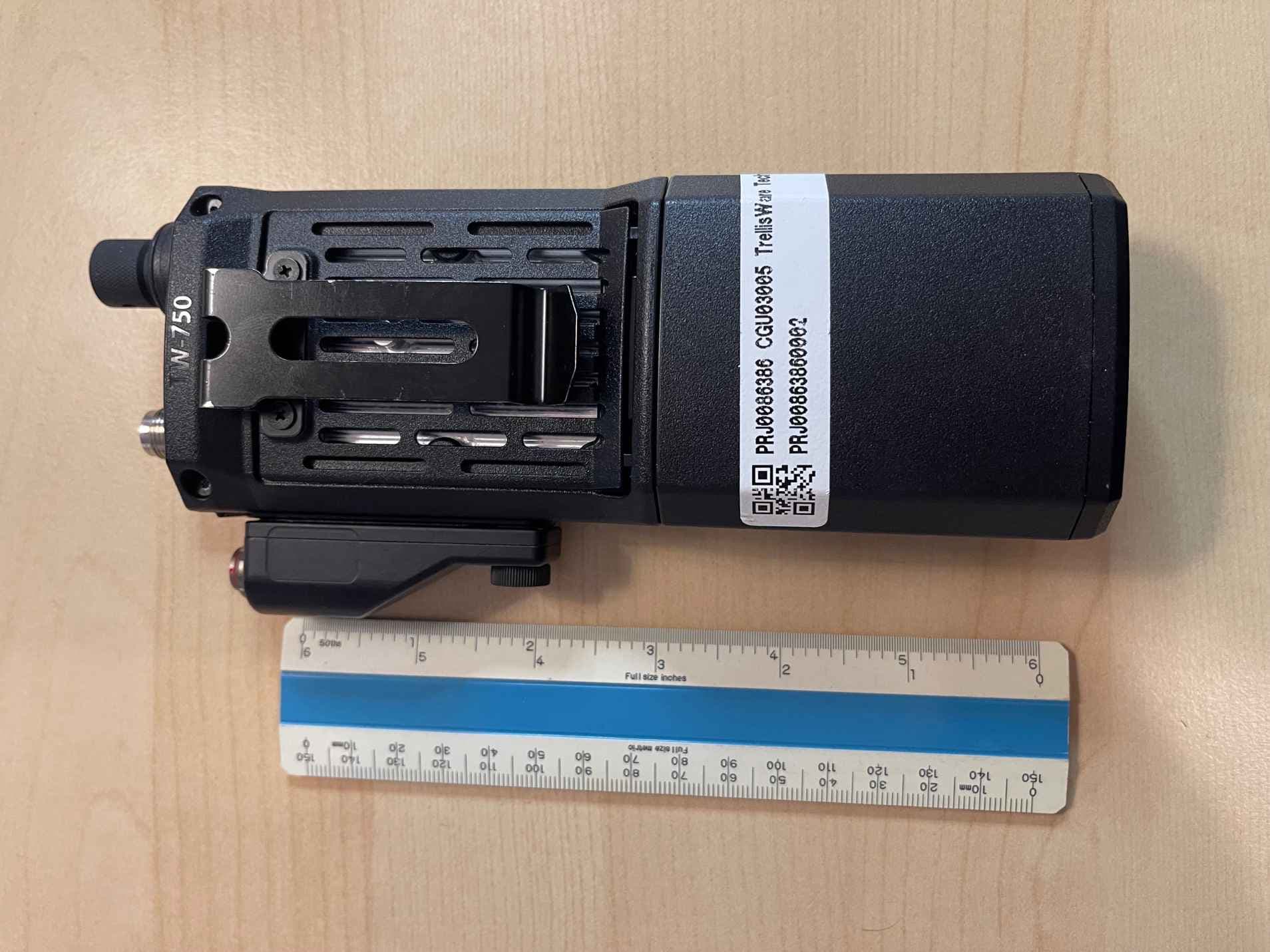 Handheld radio - FCC ID 2A6X2-750 - TrellisWare Technologies (2)