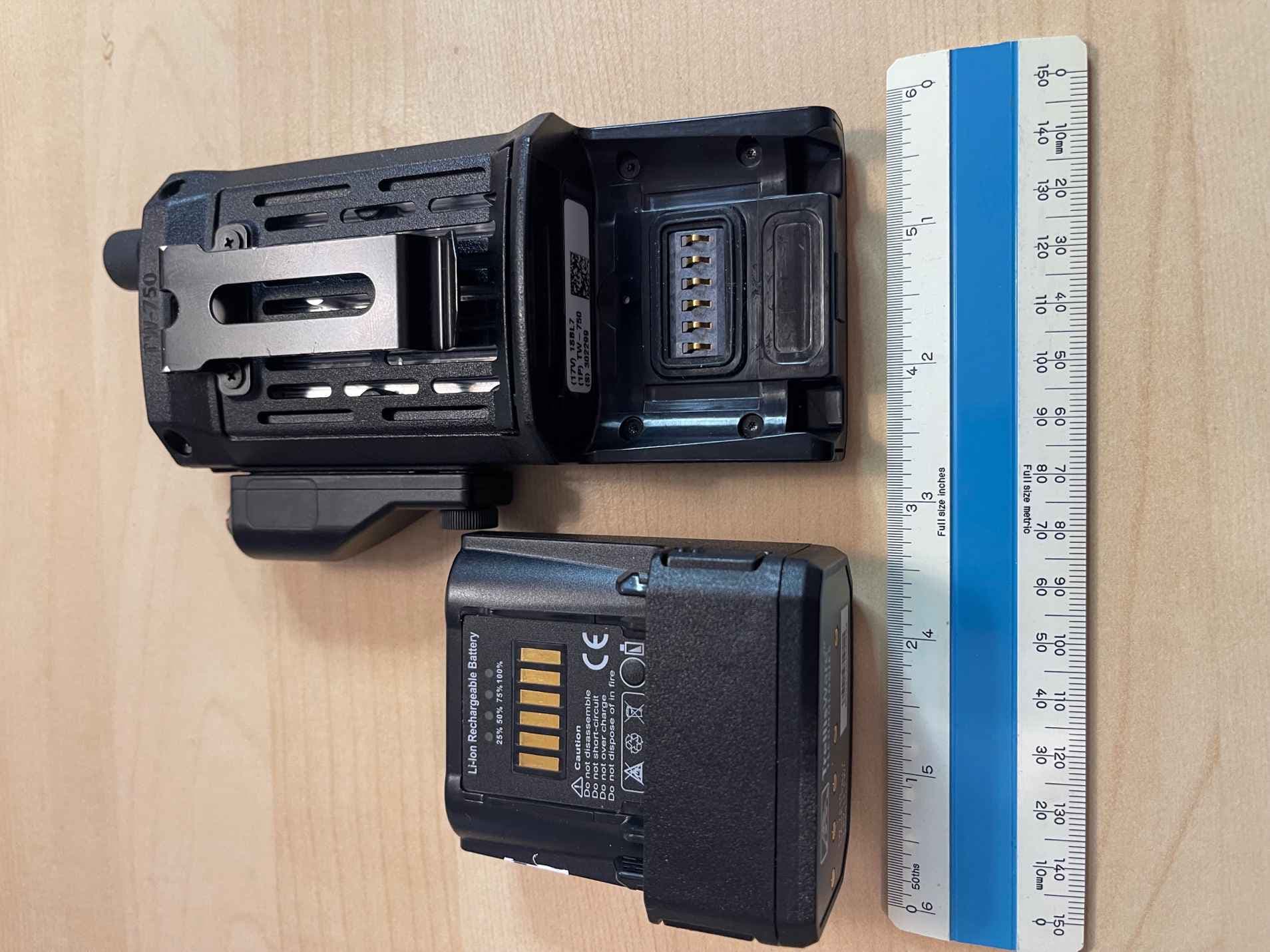 Handheld radio - FCC ID 2A6X2-750 - TrellisWare Technologies