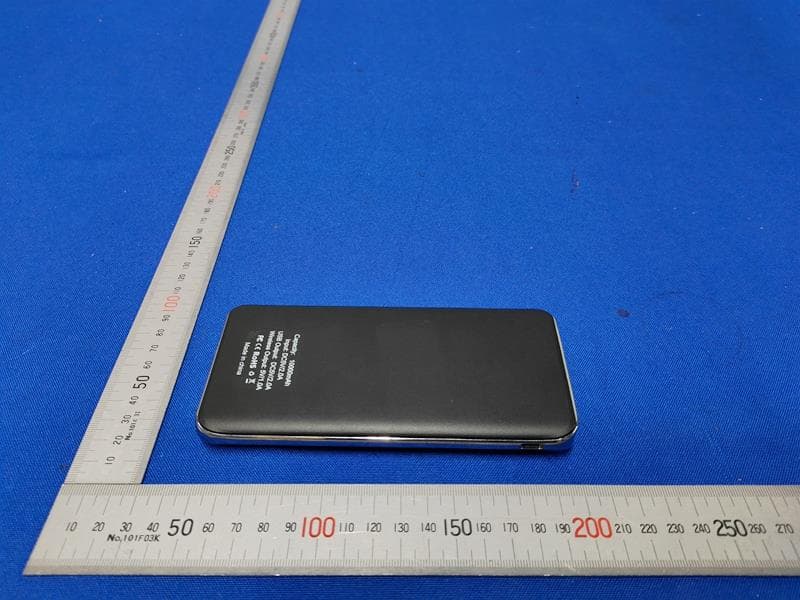 Power bank - FCC ID 2A6XVPW-10KQI - Filsion Technology Company Limited (5)