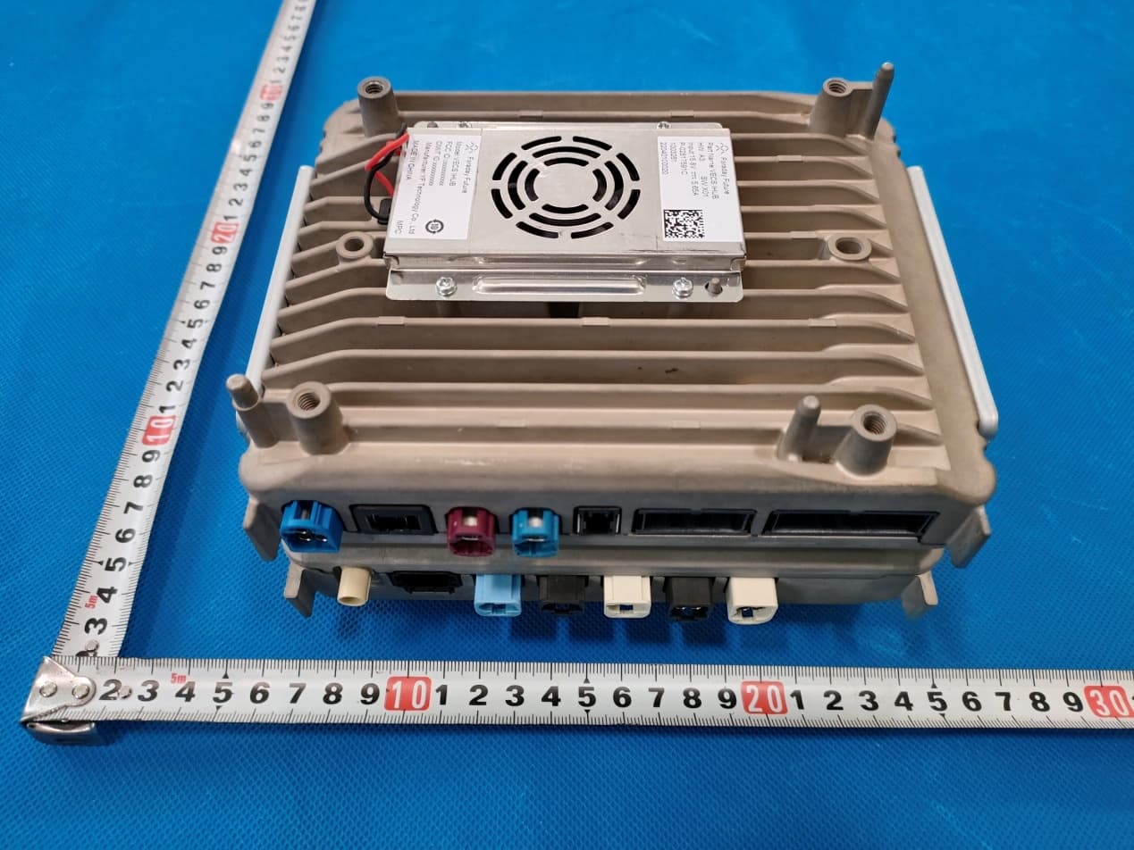 VECS IHUB - FCC ID 2A6YK-VECSIHUB - Yuanfeng Technology Co., Ltd (2)