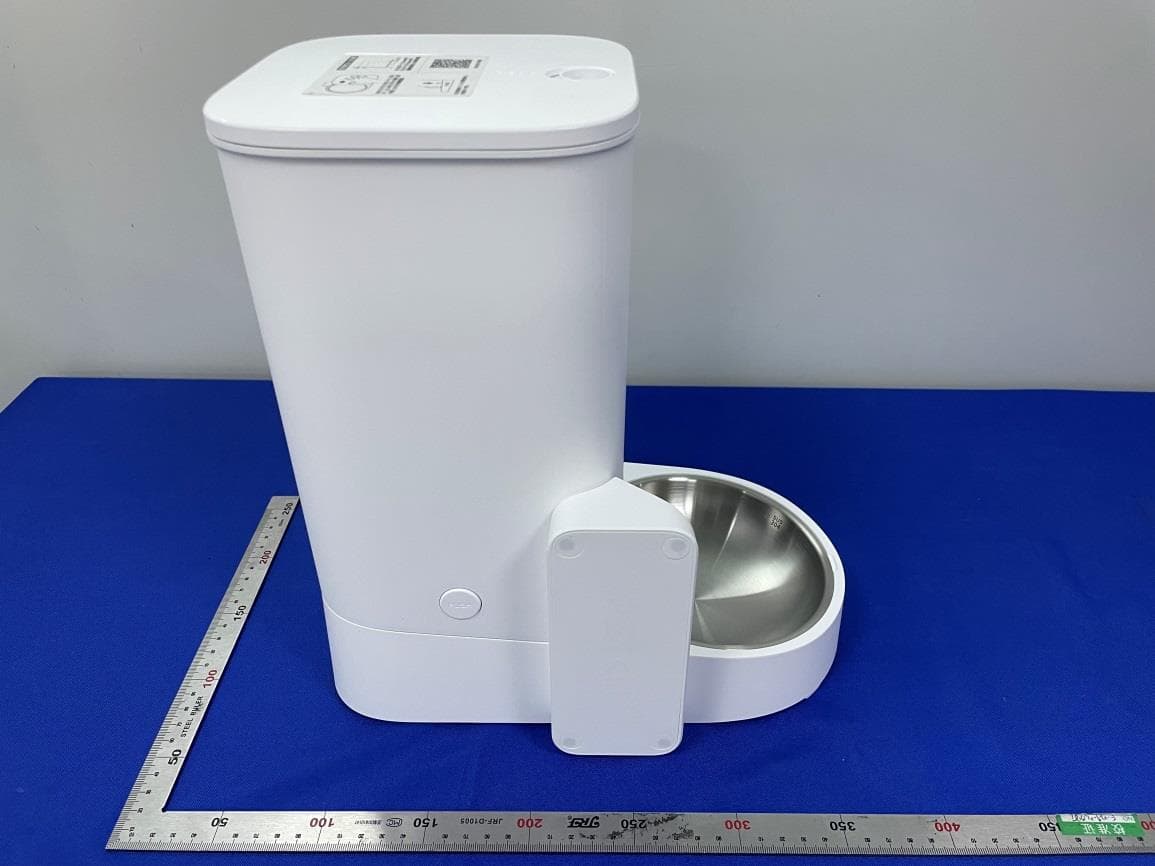 PETKIT YUMSHARE SOLO WITH CAMERASMART PET FEEDER - FCC ID 2A72N-P571 - PETKIT Network Technology (Shanghai) Co., Ltd. (3)