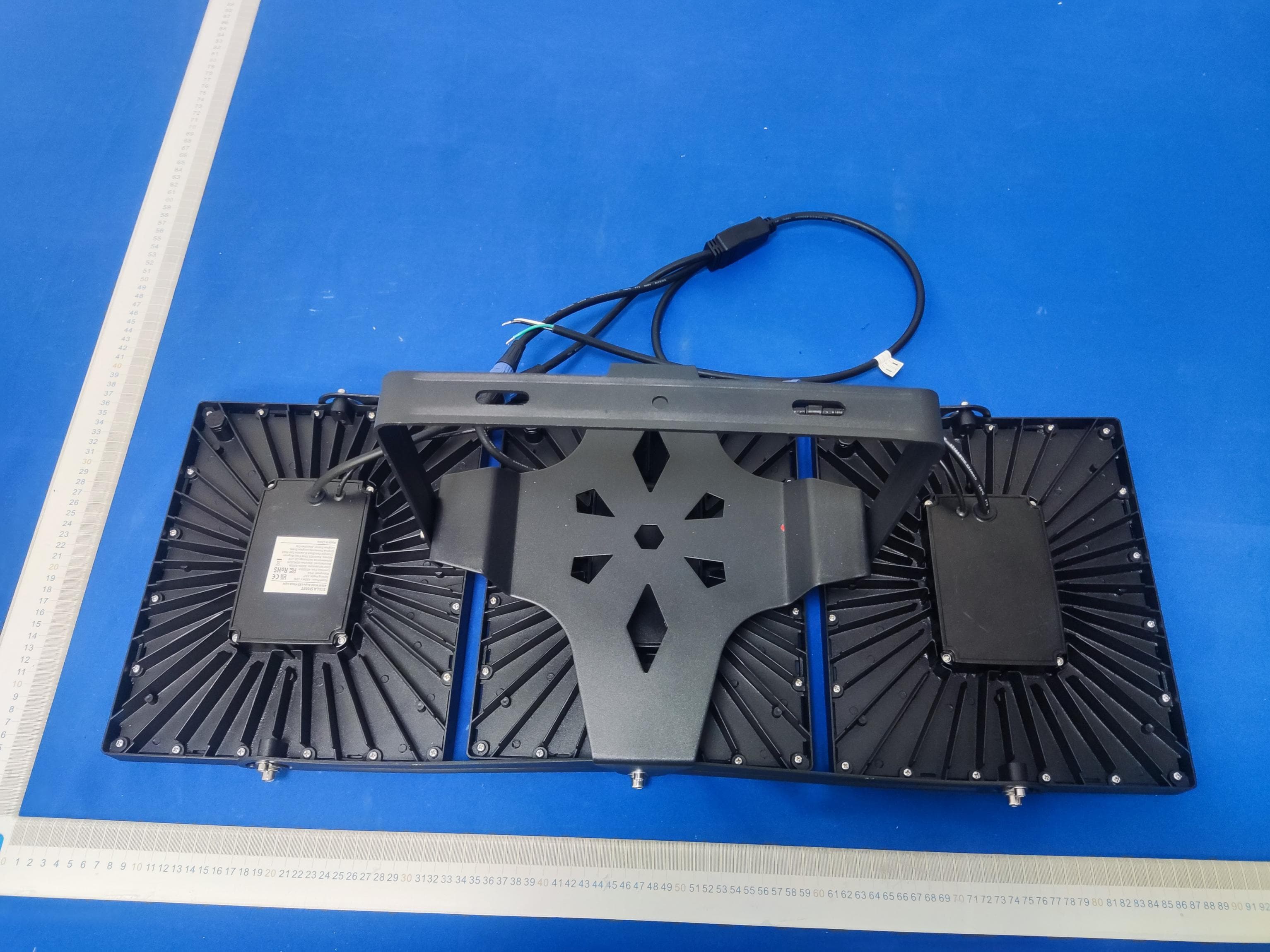 SOLLA SMART wider angle led flood light - FCC ID 2A72O-A35 - SHENZHEN GOALSUN OPTOELECTRONICS TECHNOLOGY CO.,LTD