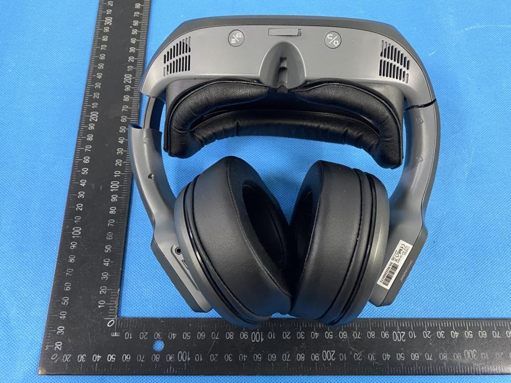 Head Mounted Display - FCC ID 2A749-CINERA - First Cinema Limited (2)
