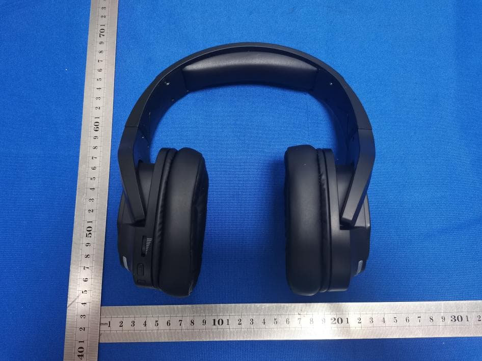 G926 headset - FCC ID 2A75QG926 - Guangzhou Weijunda Network Technology Co., Ltd. (2)