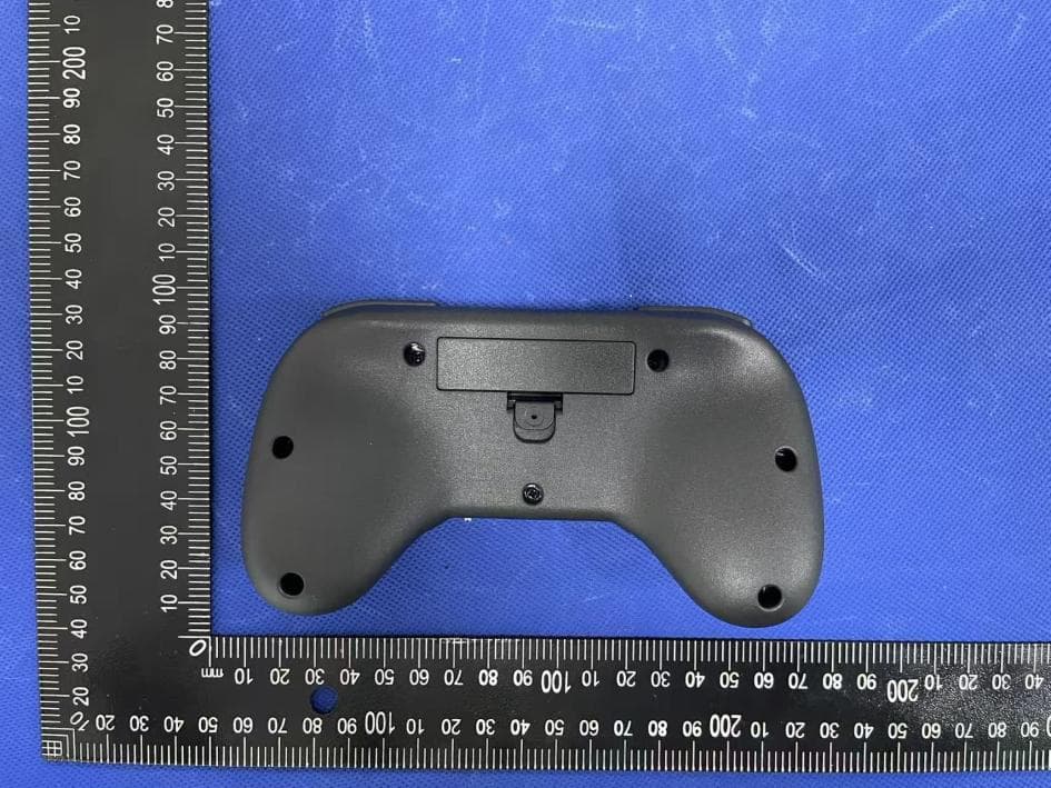 Wireless Dual Game Controllers - FCC ID 2A76W-PC07 - Shenzhen Ugame Electronic Co., Ltd. (3)