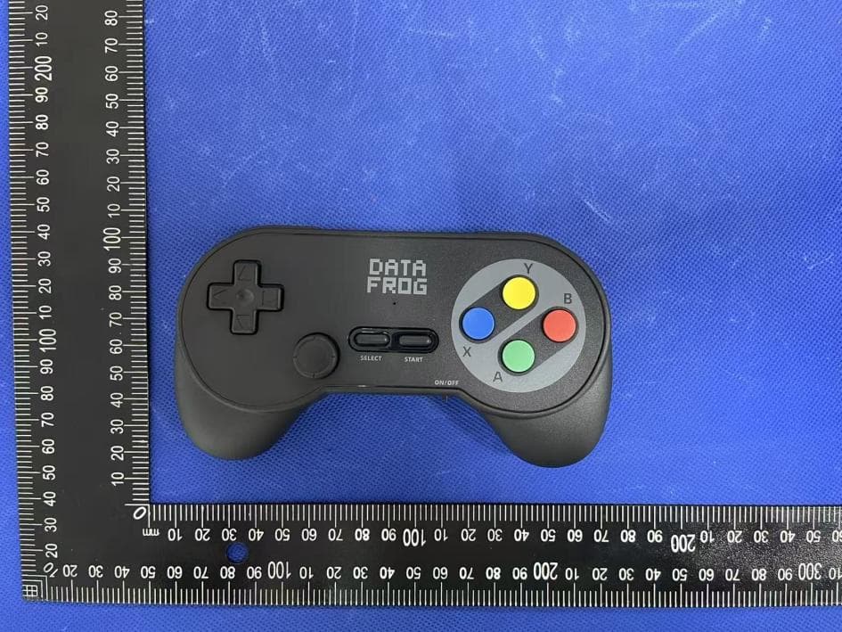 Wireless Dual Game Controllers - FCC ID 2A76W-PC07 - Shenzhen Ugame Electronic Co., Ltd. (2)