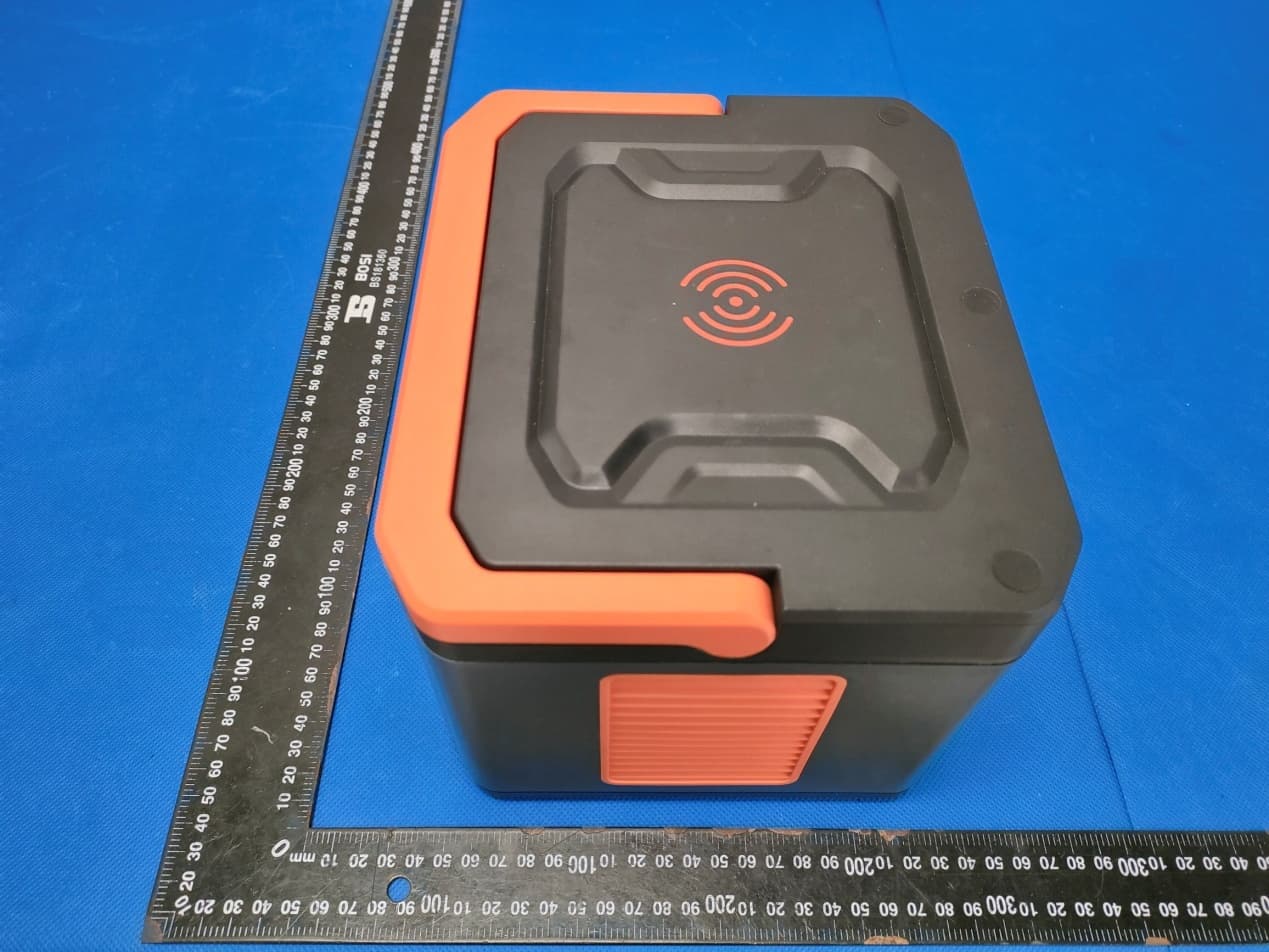 Portable Power Station - FCC ID 2A7CN-XD300 - Shenzhen Xindaxing Electric Technology Co., Ltd. (4)