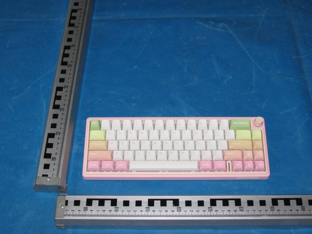 D66 Mechanical keyboard - FCC ID 2A7D6-D66 - HangZhou YinChen Tech Co.,Ltd (3)