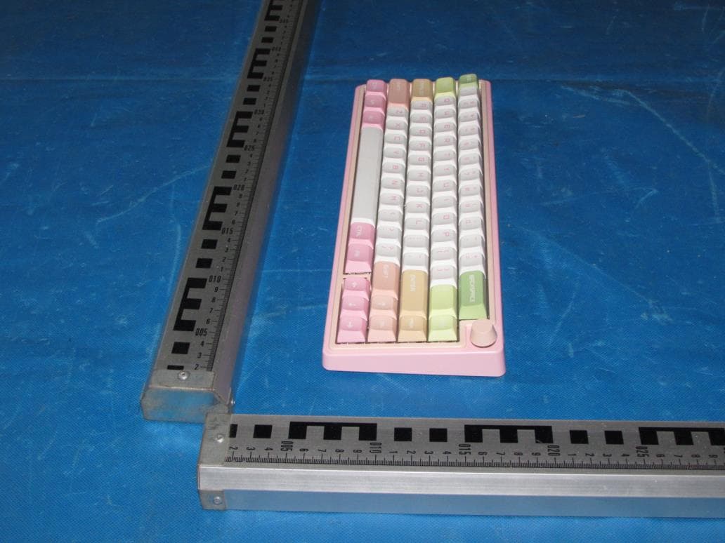 D66 Mechanical keyboard - FCC ID 2A7D6-D66 - HangZhou YinChen Tech Co.,Ltd (2)