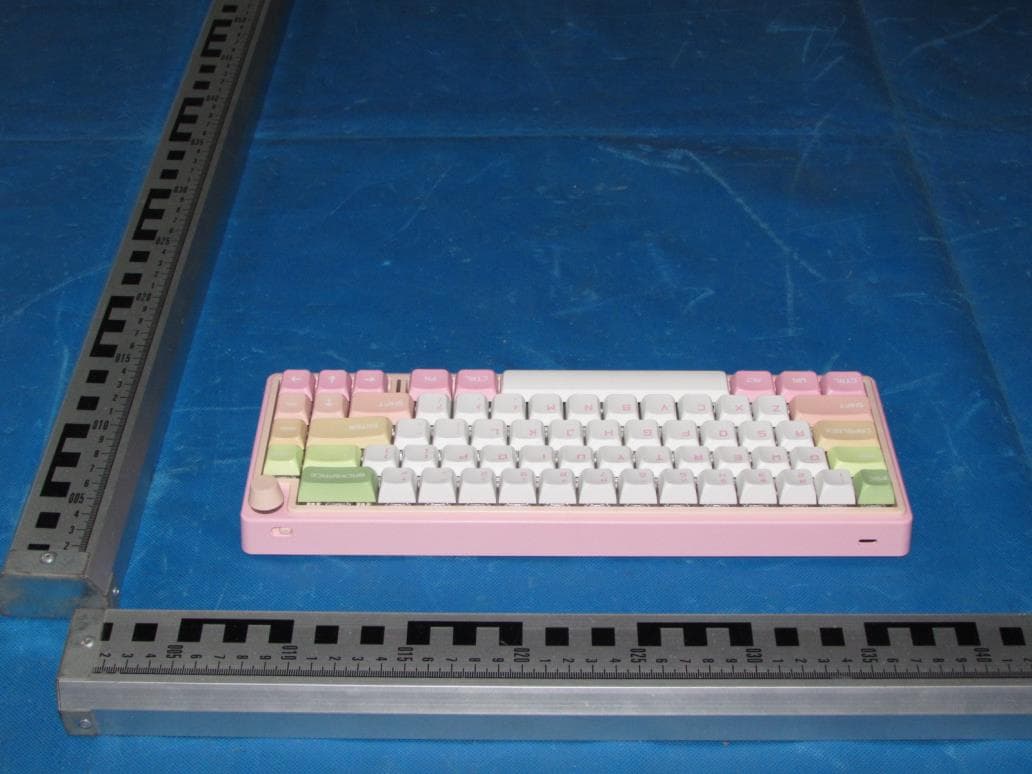 D66 Mechanical keyboard - FCC ID 2A7D6-D66 - HangZhou YinChen Tech Co.,Ltd (5)