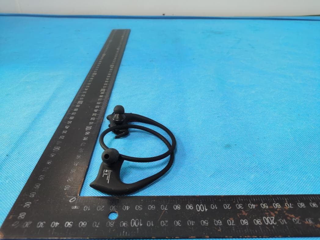 Sporty Bluetooth Headset - FCC ID 2A7DR-BTH17V3 - Betrue Technology (ShenZhen) Co. Ltd (5)