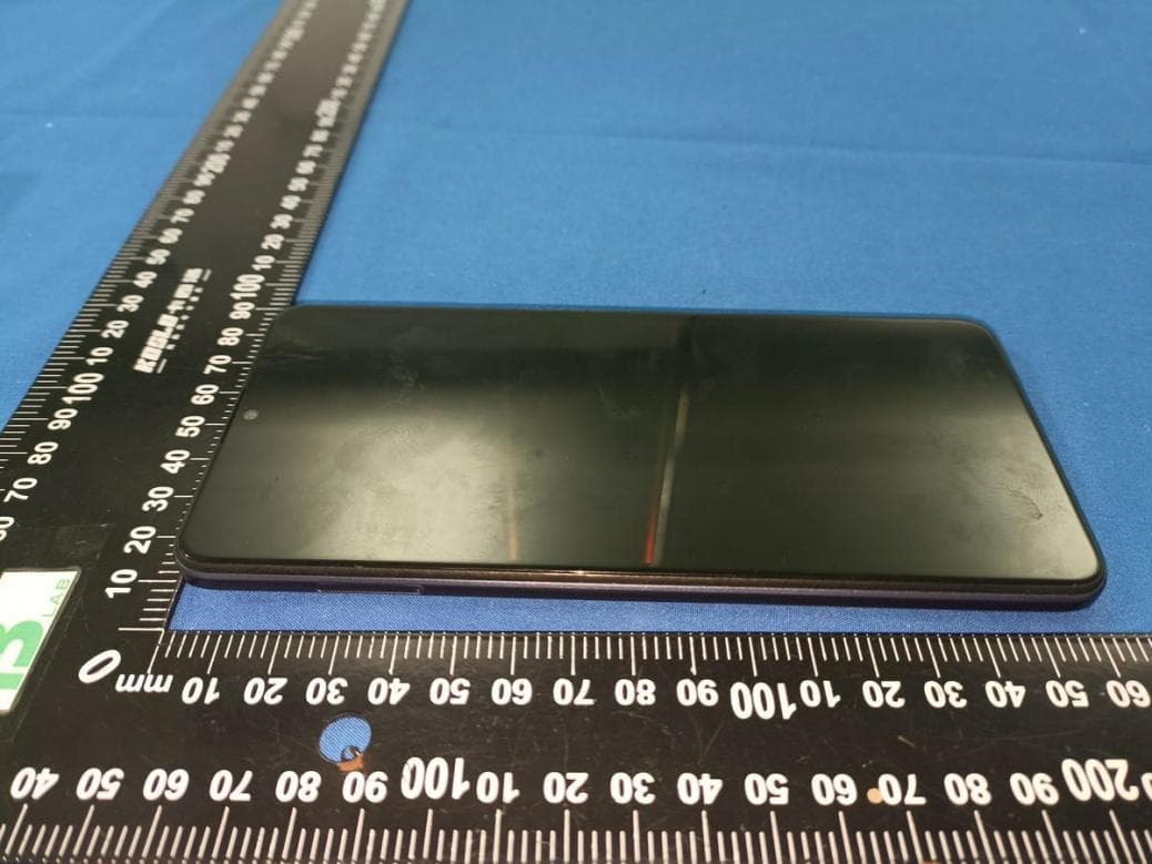 Smart phone - FCC ID 2A7DX-C30 - DOKE COMMUNICATION (HK) LIMITED (2)