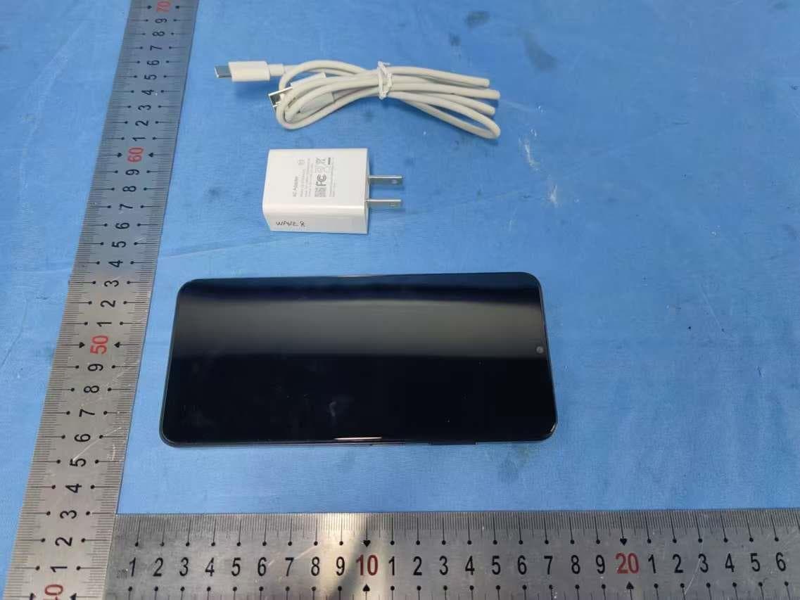 Smart phone - FCC ID 2A7DX-WAVE8 - DOKE COMMUNICATION (HK) LIMITED (3)