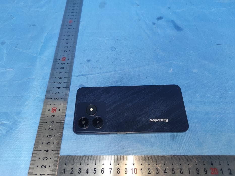 Smart phone - FCC ID 2A7DX-WAVE8 - DOKE COMMUNICATION (HK) LIMITED (2)