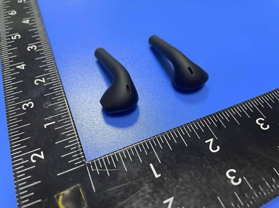 wireless earphone - FCC ID 2A7F6-I12 - Shenzhen Yami Culture Technology Co.,Ltd.