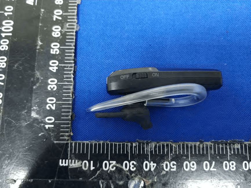 Bluetooth headset - FCC ID 2A7G8-A18 - Shenzhen Anqier Trading Technology Co., Ltd. (2)