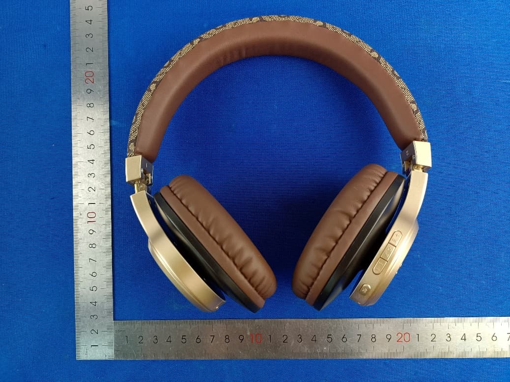 Wireless Headphone - FCC ID 2A7J2-GUBH604 - CG Mobile SAS