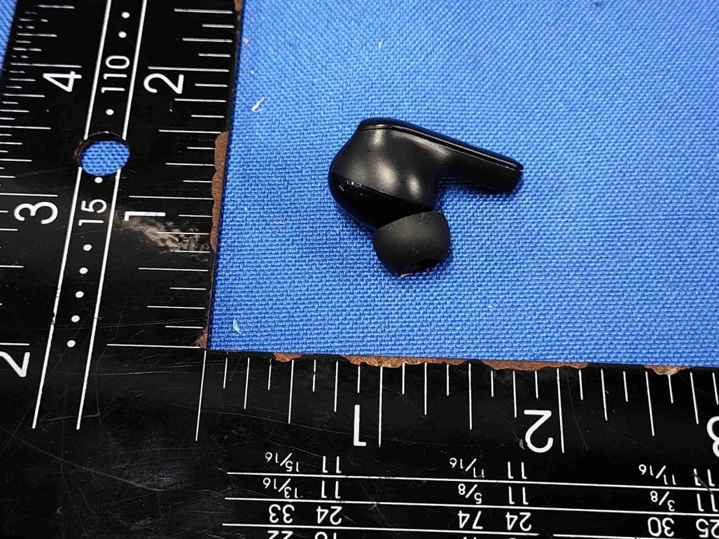 Wireless earphones - FCC ID 2A7J2-TWSX45 - CG Mobile SAS