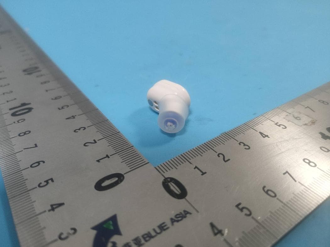 Sound amplifier - FCC ID 2A7JZ-001 - Xiamen Vienatone Medical Technology Co., Ltd. (5)