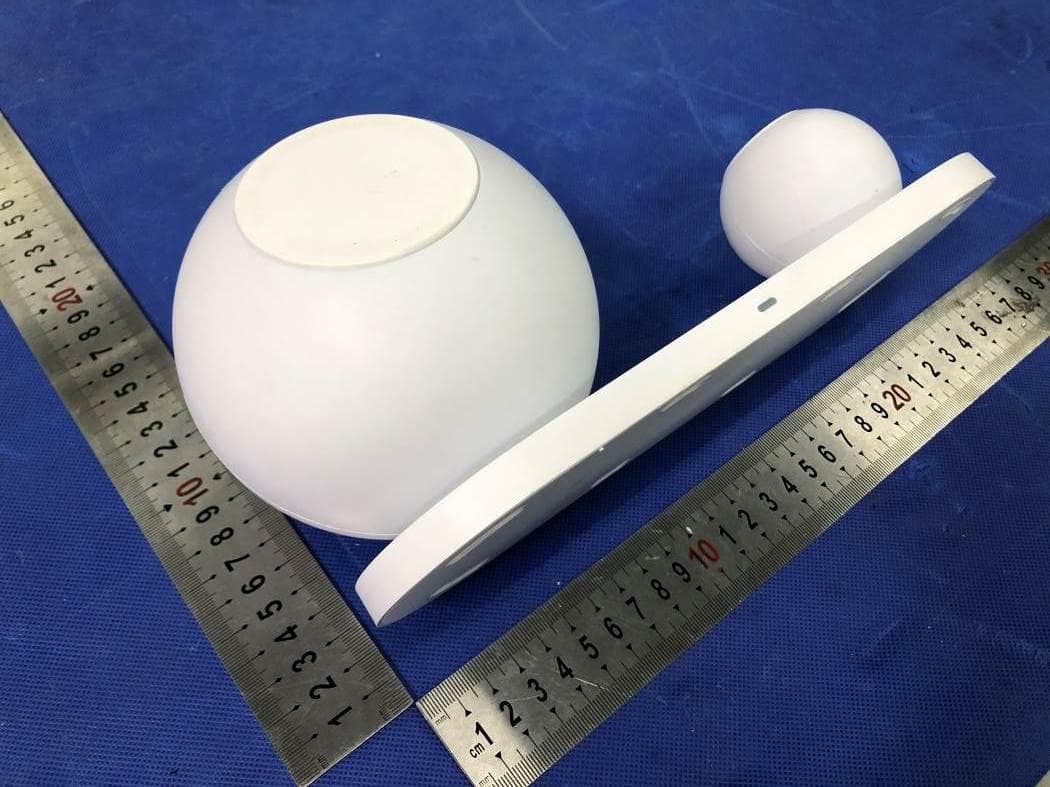 5-in-1 Magnetic fast wireless charger - FCC ID 2A7KB-SMC300 - Dongguan LUNE Technology Co., LTD (3)