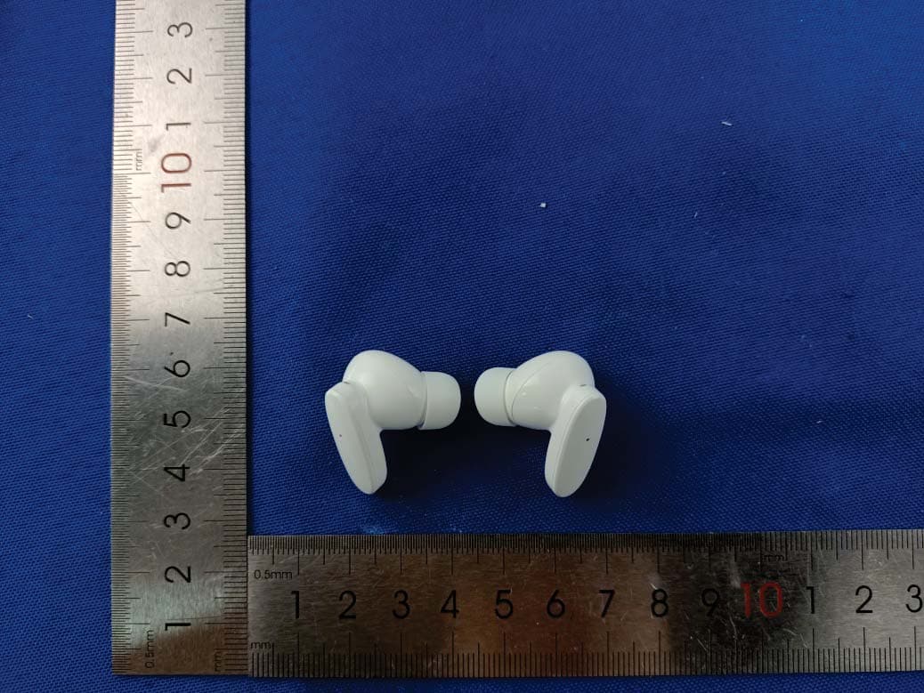 Ture Wireless Bluetooth - FCC ID 2A7KW-HT22 - Huizhou Huating Technology Co., Ltd (2)
