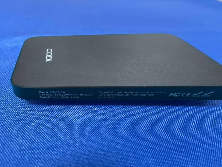 Magnetic Wireless Charging Power Bank - FCC ID 2A7KXPB005-CW - CODi Acquisitions, LLC. (3)