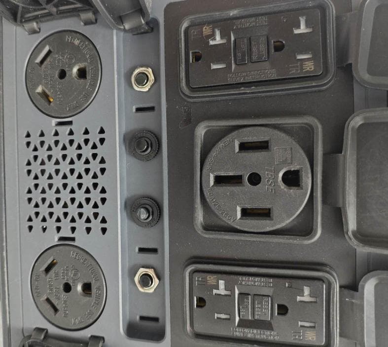 POWER STATION - FCC ID 2A7MQ-FP5500 - Senci electro mechanical co., LTD (4)