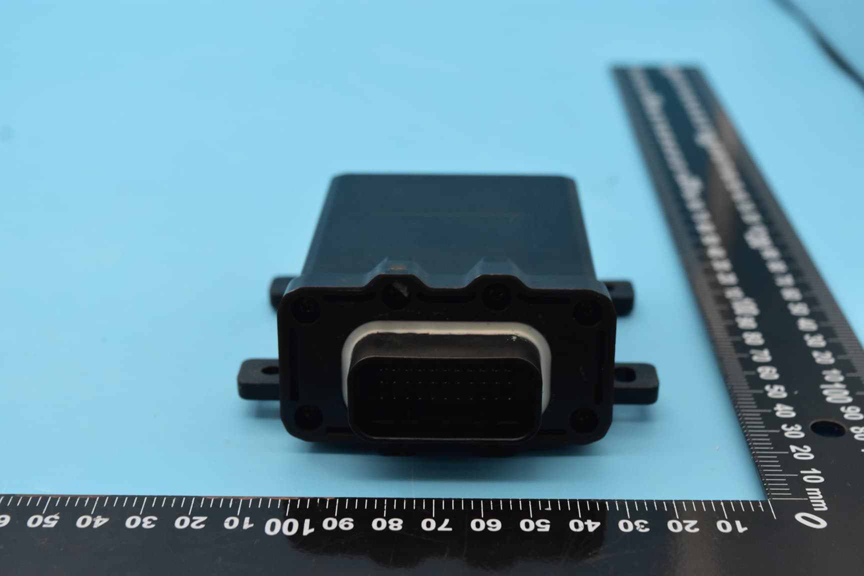 T-BOX with WCDMA, LTE and Bluetooth - FCC ID 2A7NPMTB100A - Beijing Davinci Technology Co., Ltd (4)