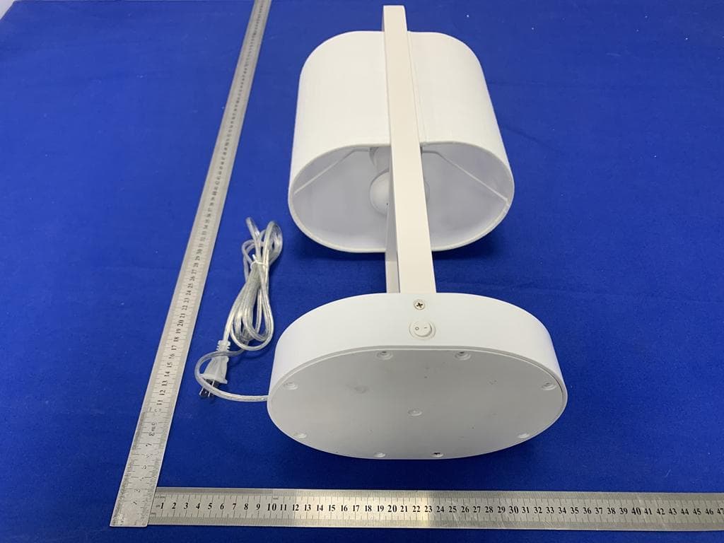 Vertical Lamp - FCC ID 2A7O2-V5 - Shenzhen Lessmore Innovation Technology Ltd