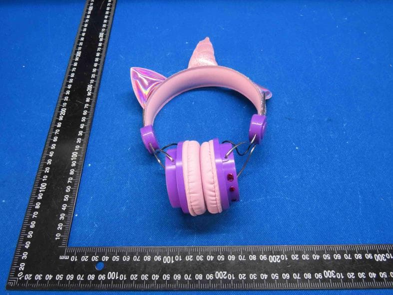 Wireless Headphone - FCC ID 2A7ON-BTL - Dongguan Qizhou electronic company (5)