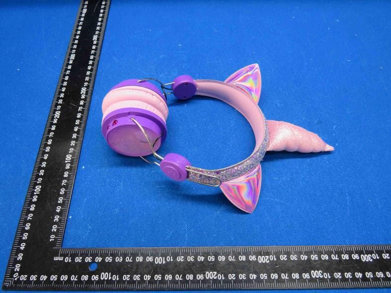 Wireless Headphone - FCC ID 2A7ON-BTL - Dongguan Qizhou electronic company (3)