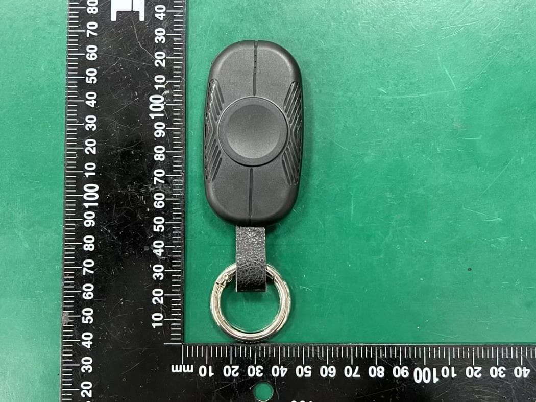 Portable Apple Watch Charger - FCC ID 2A7OT-F2 - Shenzhen View lighting Technology Co.,Ltd (2)