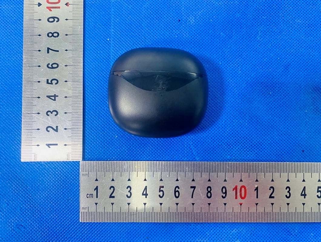 Bluetooth headset - FCC ID 2A7P2-P60PRO - Shenzhen Qianhai Zhongneng Electronic Technology CO., Ltd.