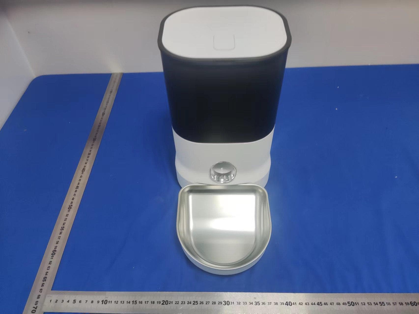 Dogness Cube App Feeder - FCC ID 2A7PZ-F11 - Dogness Intelligent Technology (Dongguan) Co., Ltd. (2)
