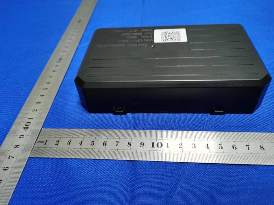 8 switch panel system universal - FCC ID 2A7SEXR-OT044 - Ruian Xiangrui Auto Electrical Appliance Co.,Ltd.