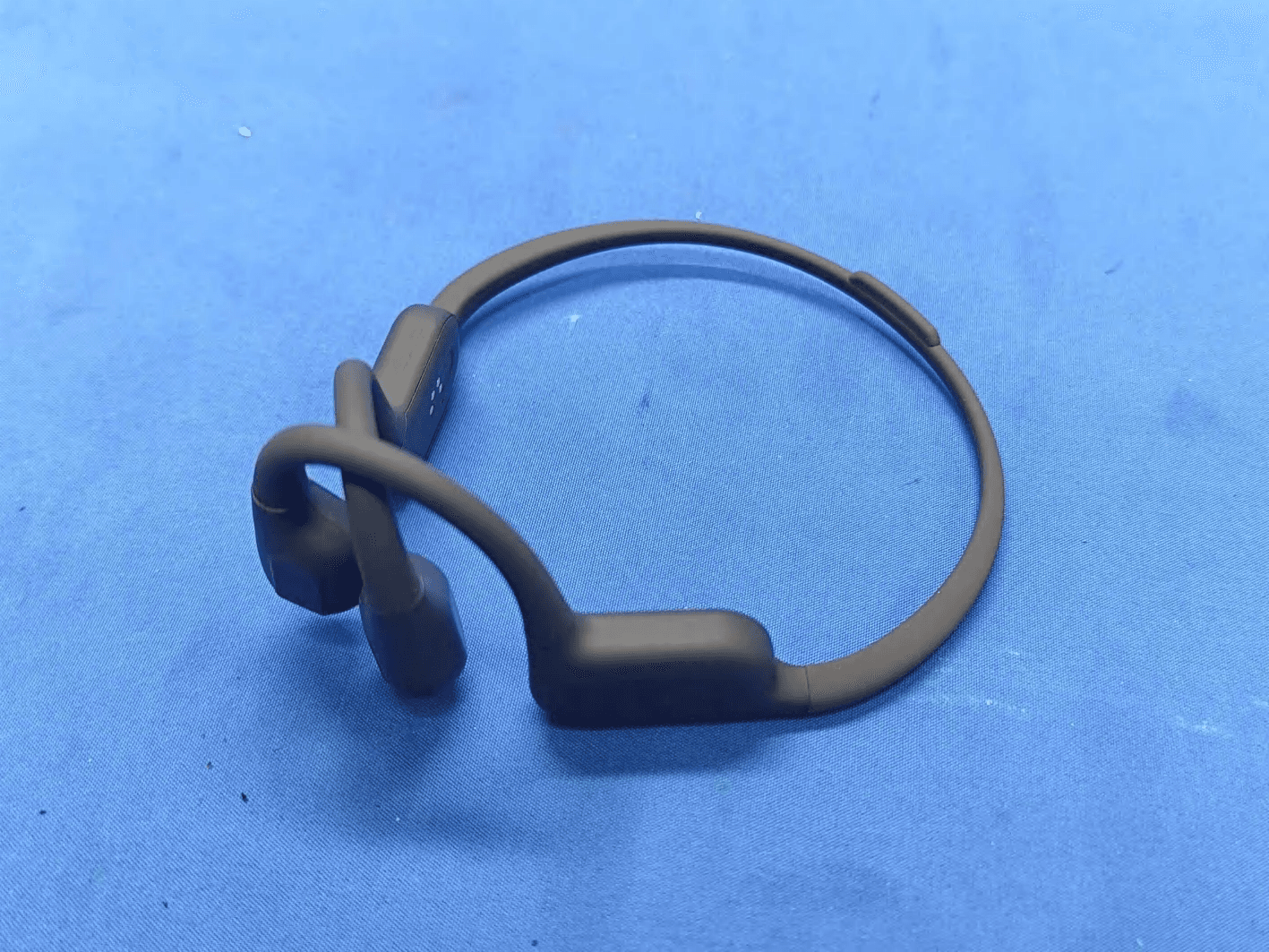 Bone conduction headphones - FCC ID 2A7SU-S870 - Shenzhen Santuo Original Technology Co., Ltd.